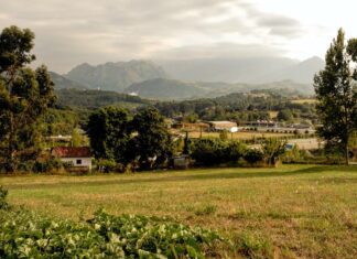 Sierra del Aramo vista desde Monte Cerrao. Oviedo / Uviéu