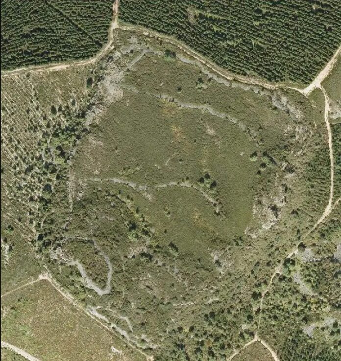 Vista cenital del castro de Vega de Espinareda. Google Earth