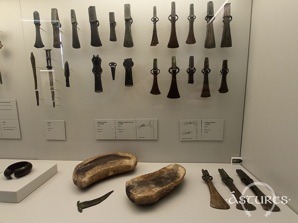 Espectacular depósito de hachas de la Edad del Bronce en Asturias