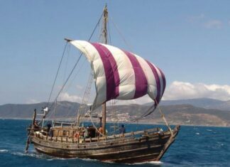 Réplica de barco fenicio.