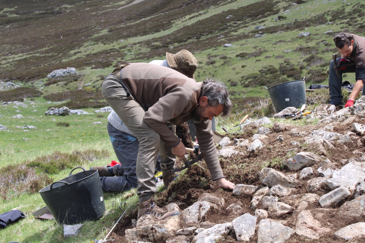 El CSIC busca el pastoreo de hace miles de años en la montaña leonesa