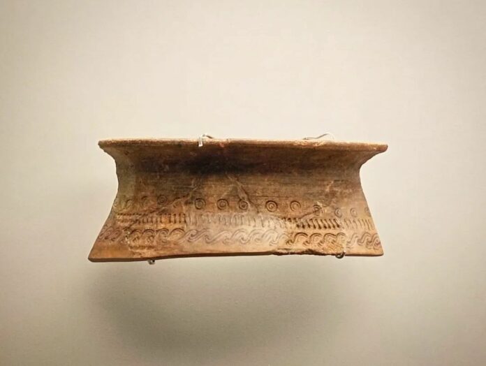 Borde de cerámica astur. Museo arqueológico de Asturias