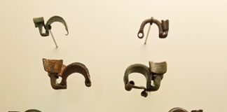 Algunas fíbulas de torrecilla del museo arqueológico de Asturias.