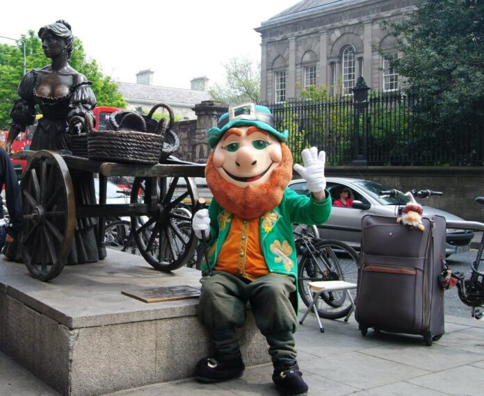 Estatua de Moly Malone. Dublín