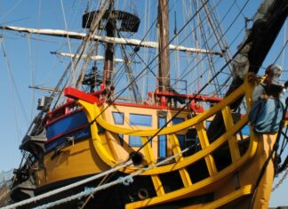 Etoile du Roi atracado en Saint Malo. Foto Astures