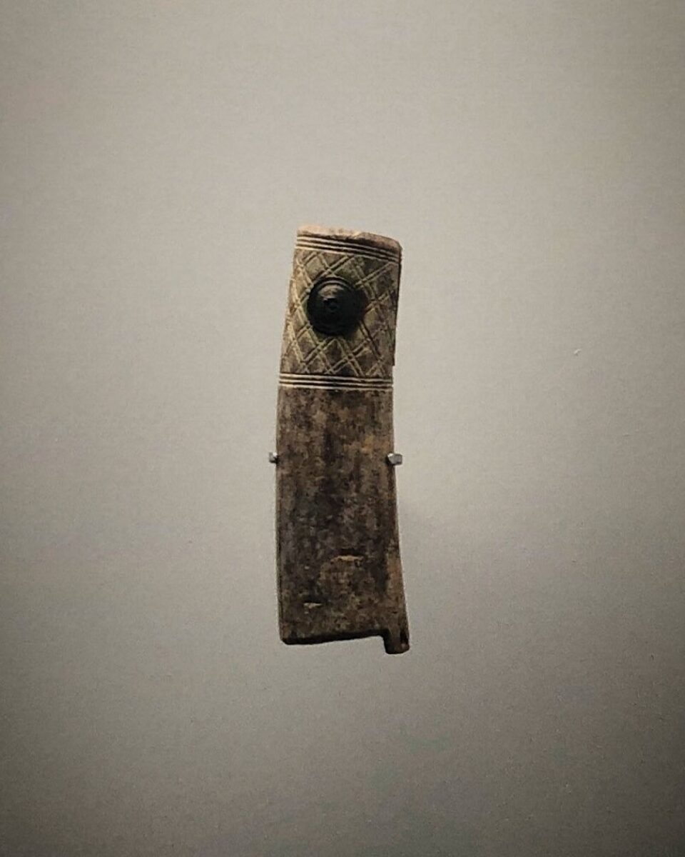 Un mango de navaja procedente de Llagú.