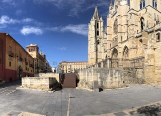 Porta principalis sinistra del campamento de la legio VII en León. Hoy Puerta Obispo y aledaños de la catedral de León