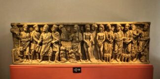 El sarcófago paleocristiano de Astorga (réplica)