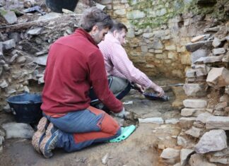 Intervención arqueológica en el castro de la Porida, Valdés Intervención en la Porida dentro del proyecto HINTERLAND. Foto INCIPIT-CSIC