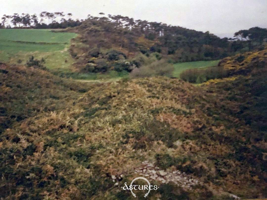 Fosos del castro de El Esteiro en 1993
