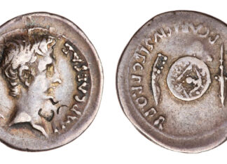 Denario de Emerita. P. Carisio. armamento astur. Foto. American Numismatic Society