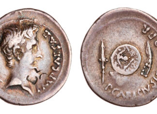 Denario de Emerita. P. Carisio. armamento astur. Foto. American Numismatic Society