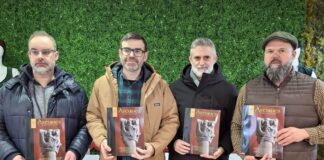 Presentación del nº44 de la revista de Fundación Belenos en el Museu de les naciones celtes. De izquierda a derecha. Daniel Cueli, Xuan Fdez. Piloñeta, yo y Bras Rodrigo.