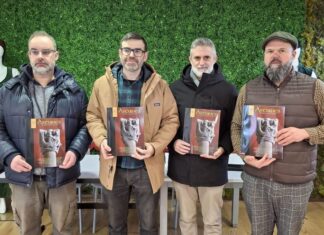 Presentación del nº44 de la revista de Fundación Belenos en el Museu de les naciones celtes. De izquierda a derecha. Daniel Cueli, Xuan Fdez. Piloñeta, yo y Bras Rodrigo.