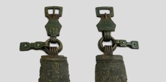 Piezas de Pueblo Bajo de Lledías, Asturias. Fotografía del autor. Museo Arqueológico de Asturias.