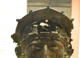 El casco de Ribchester, perteneciente al Ala II asturum, destinada a Britania. Museo Británico
