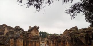 Una jornada en Itálica Entrada actual del anfiteatro de Itálica.