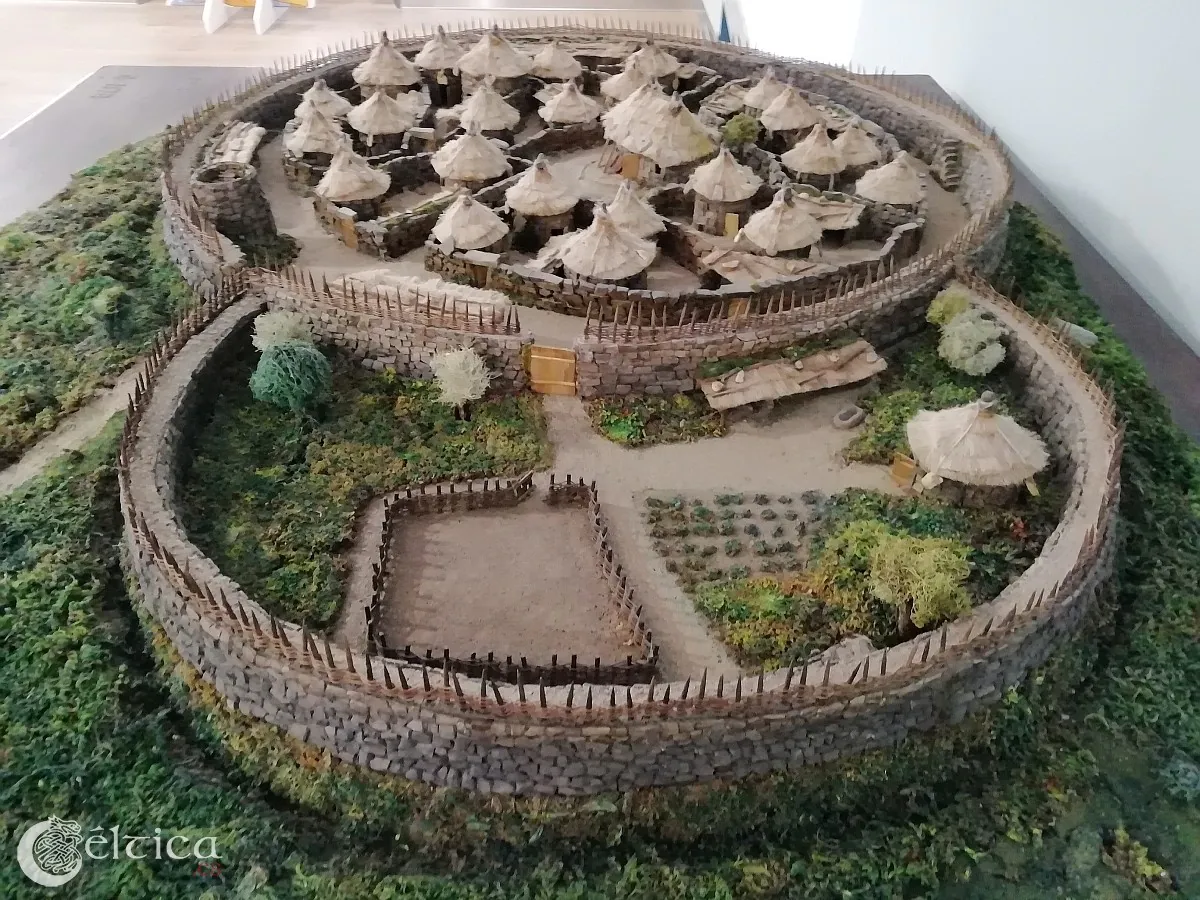 Reconstrucción ideal del Castro de Bretoña