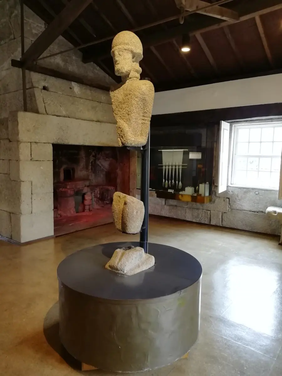 Guerrero de piedra. Sanfins. Portugal