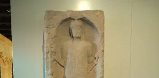 Réplica de la estela de Pintaius. Museo Arqueológico de Asturias.