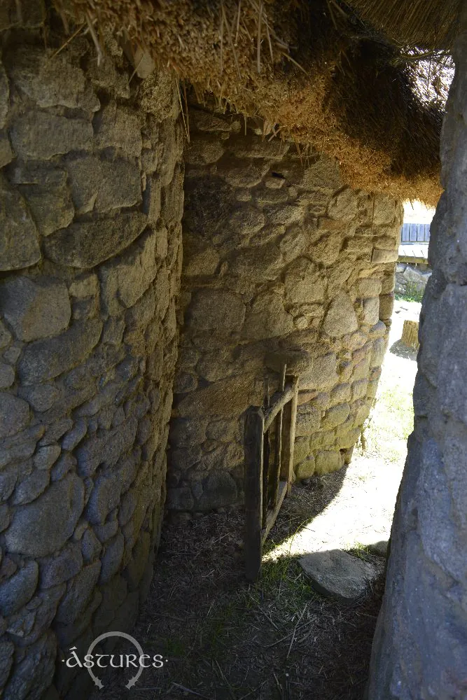 Castro de Vigo. Recreación de las viviendas