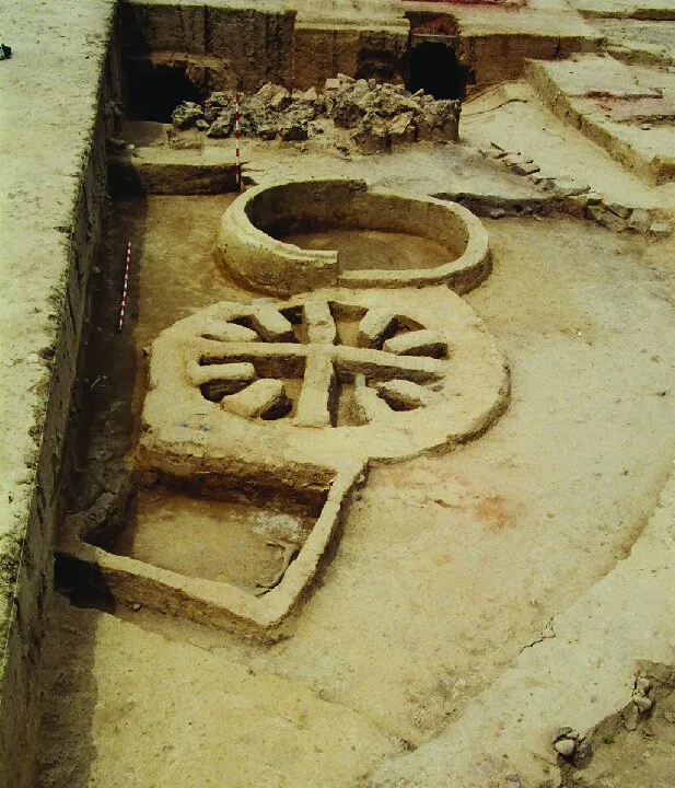 Estructura de culto en El Pesadero. Castro de la cultura de El Soto que en la segunda Edad del hierro pasa a ser astur, como otros.