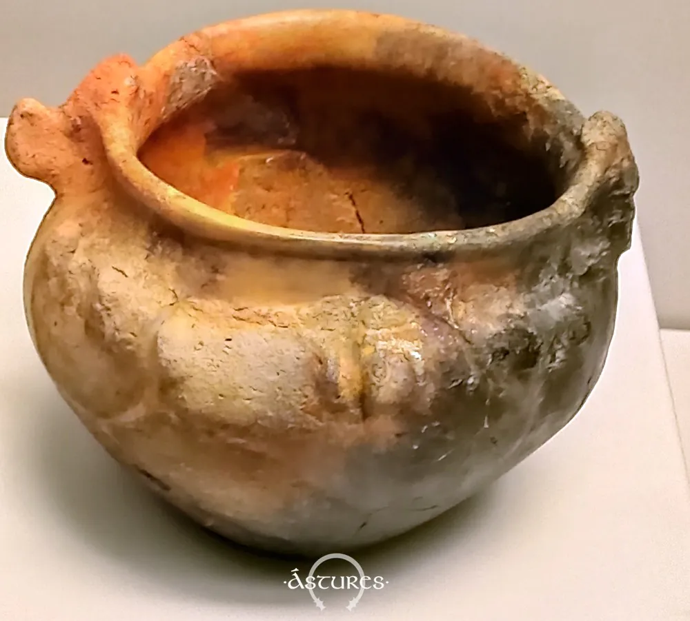 Olla "celtiberica" de Moriyón. Museo Arqueológico de Asturias