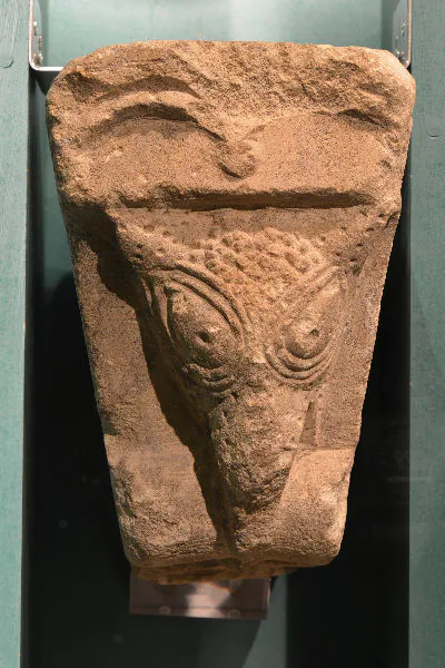 Cabeza de pico de la abadía de Reading. 1125. Foto Reading Museum.
