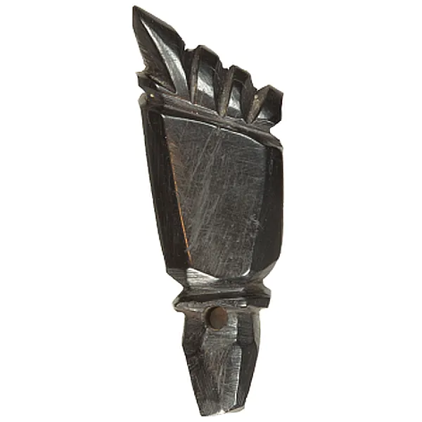 Cigua o "figa" medieval procedente de la muralla de Grau. Asturias. Foto. Museo Arqueológico de Asturias.