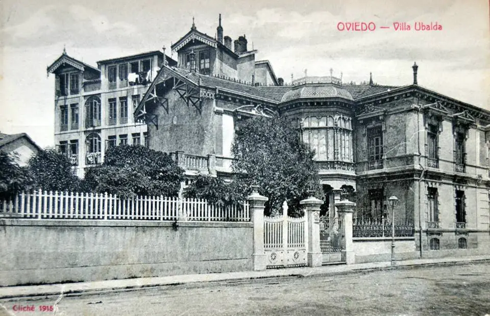 Villa-Ubalda, en la Avenida de Galicia, Oviedo. Residencia de Aurelio de Llano en Oviedo / Uviéu. Foto: https://arquitecturadeoviedo.blogspot.com/2013/11/palacete-en-avenida-de-galicia.html