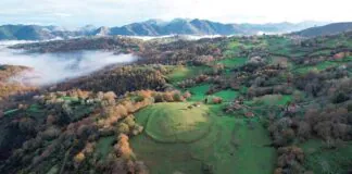 El castru d’El Tesu/El Navalín/El Navarín n’El Cuendiu (Parres). Foto autores de la publicación